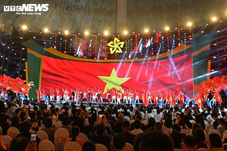 Toàn cảnh lễ khai mạc Hội chợ mùa Thu lần thứ nhất 2025 - ảnh 9