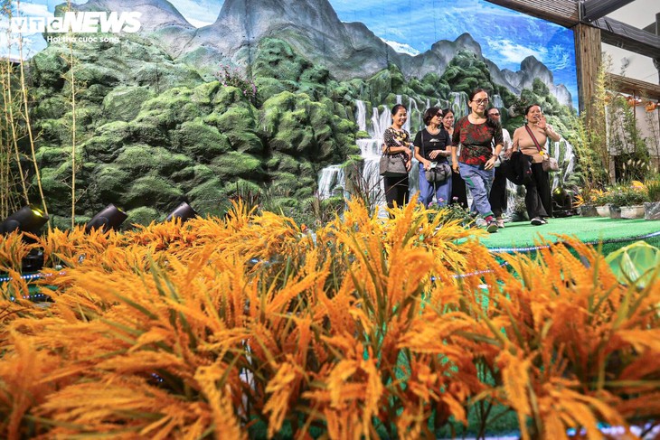 Toàn cảnh lễ bế mạc Hội chợ mùa Thu lần thứ nhất 2025 - ảnh 14