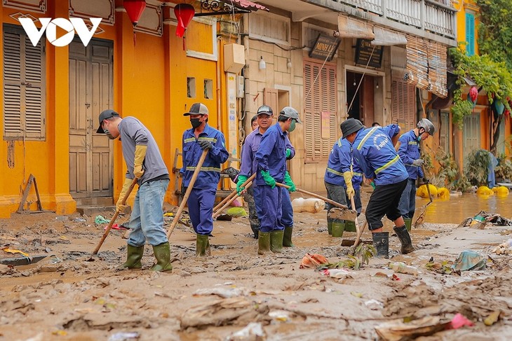 Hình ảnh Hội An tập trung khắc phục hậu quả lũ lụt - ảnh 12