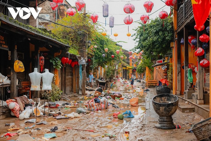 Hình ảnh Hội An tập trung khắc phục hậu quả lũ lụt - ảnh 8