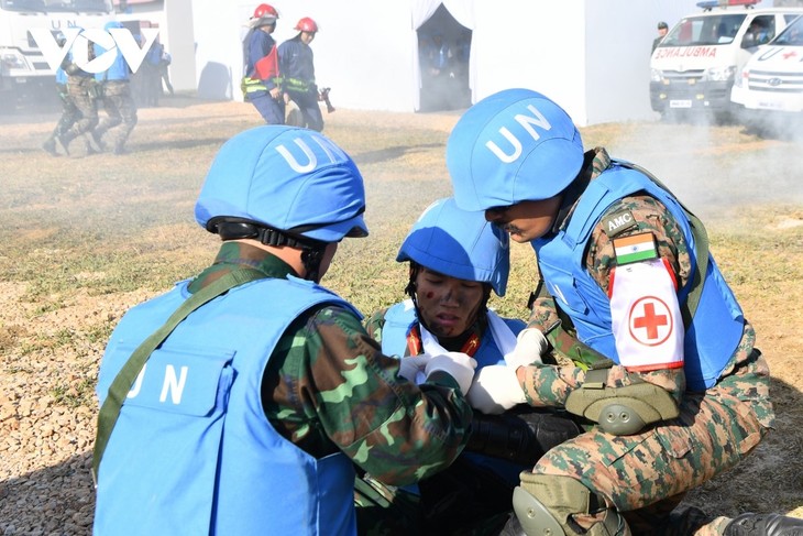 Trực thăng, chó nghiệp vụ tham gia diễn tập song phương Việt Nam - Ấn Độ - ảnh 10