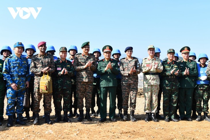 Trực thăng, chó nghiệp vụ tham gia diễn tập song phương Việt Nam - Ấn Độ - ảnh 20