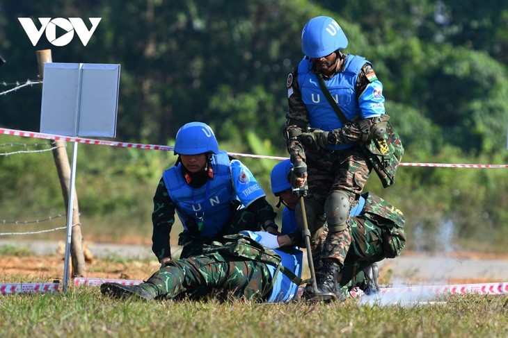 Trực thăng, chó nghiệp vụ tham gia diễn tập song phương Việt Nam - Ấn Độ - ảnh 6