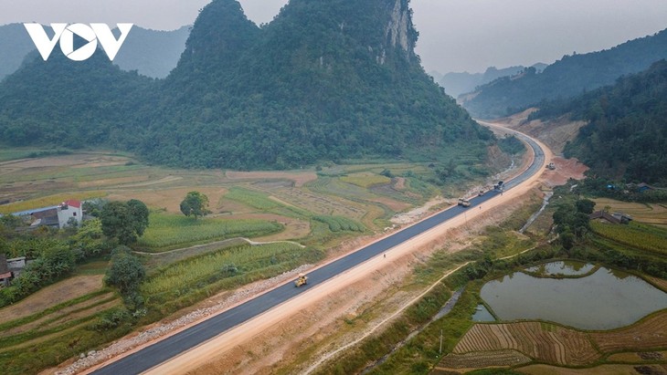 Cả nước đồng loạt khởi công, khánh thành, thông xe kỹ thuật 234 công trình, dự án chào mừng Đại hội XIV của Đảng - ảnh 24