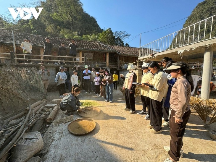 Bảo tồn và phát huy giá trị làng hương trăm tuổi Phia Thắp - ảnh 5