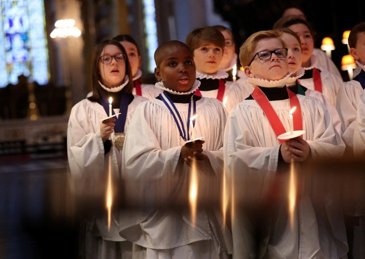 Giáng sinh 2025: Ánh sáng hy vọng giữa một thế giới nhiều biến động - ảnh 14