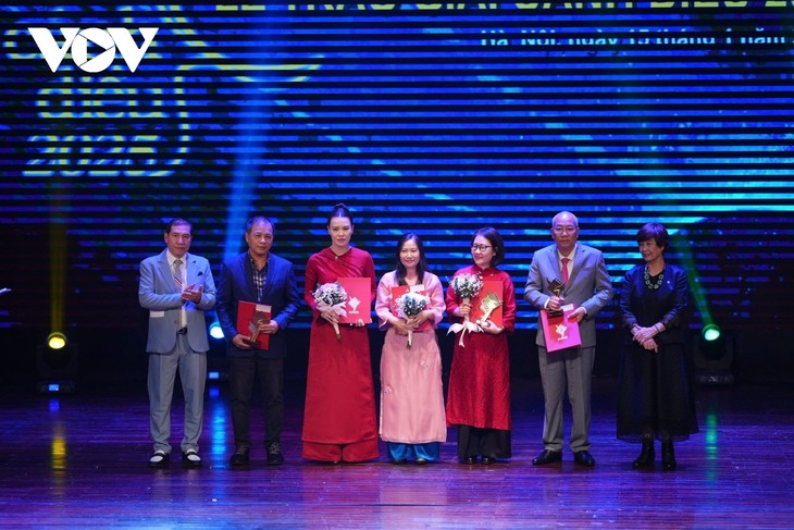 Các sự kiện văn hoá nổi bật trong tuần qua ảnh - ảnh 5