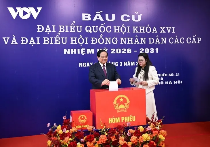 Toàn cảnh ngày bầu cử 15/3: Những hình ảnh xúc động từ khắp mọi miền - ảnh 7