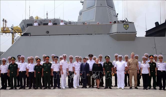 Đội tàu Hải quân Liên bang Nga thăm xã giao Đà Nẵng - ảnh 1