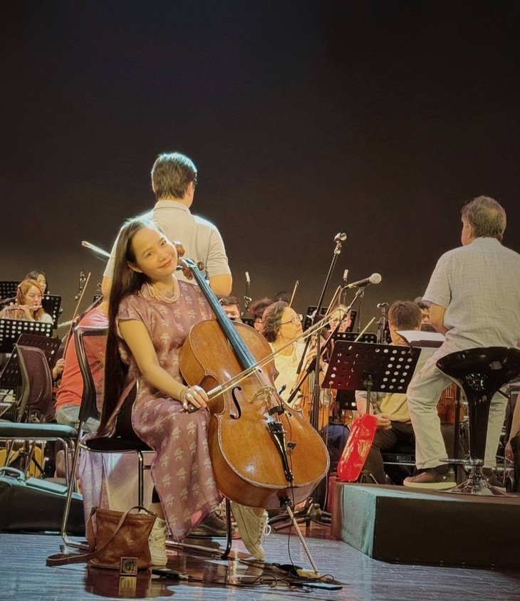 Âm nhạc cổ điển, cây đàn Cello và hành trình xây cầu văn hóa  của nghệ sĩ Đinh Hoài Xuân - ảnh 1