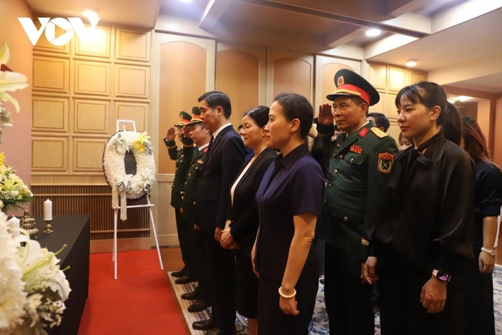 Lễ viếng nguyên Chủ tịch nước Trần Đức Lương tại nước ngoài - ảnh 3