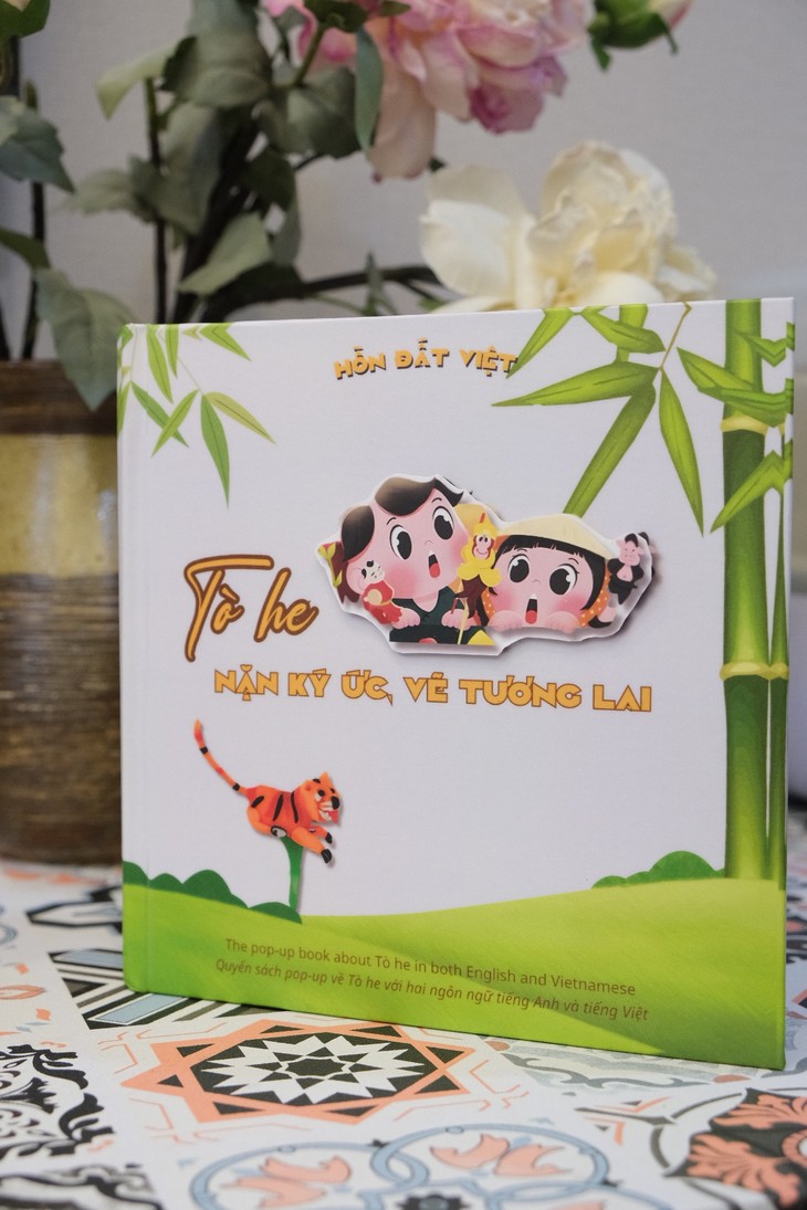 “Hồn Đất Việt” – Dự án sách pop-up song ngữ gìn giữ nét đẹp tò he - ảnh 1