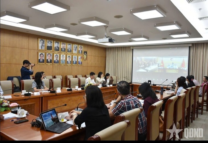 Phổ biến, giải đáp pháp luật cho người Việt Nam đang sinh sống, làm việc và học tập tại Hàn Quốc - ảnh 1