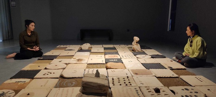 Lâm Na: “va chạm mềm” và đối thoại với quá khứ - ảnh 3