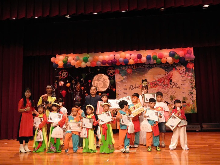 Trung Thu Yokkaichi Mie 2025 – Gắn kết yêu thương, gìn giữ văn hóa Việt  - ảnh 1