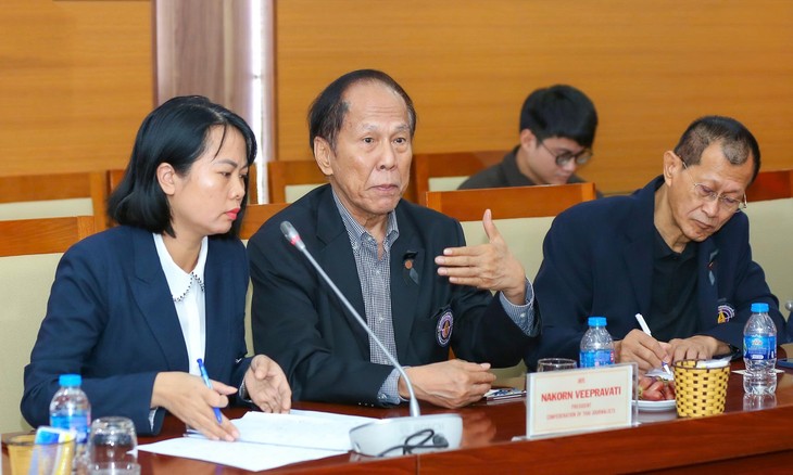 Phó Tổng Giám đốc VOV Ngô Minh Hiển tiếp Liên đoàn Nhà báo Thái Lan - ảnh 3