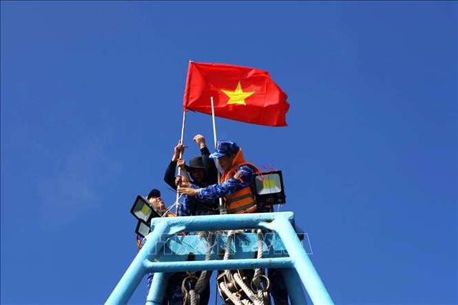 Thực hiện “4 chống”, “4 nhất” trong phòng chống khai thác hải sản IUU tại vùng biển giáp ranh - ảnh 1