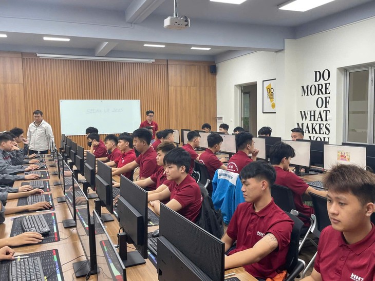 Nhà giáo ưu tú, Tiến sĩ Phạm Xuân Khánh tiên phong trong đổi mới giáo dục nghề nghiệp - ảnh 2