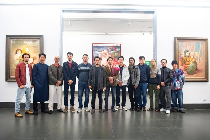 “Một thập niên Hiện thực” – Hành trình lặng lẽ của những hoạ sĩ vẽ đời sống - ảnh 1