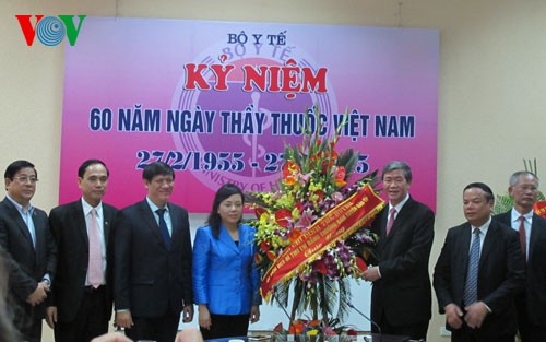 Activities to mark 60th anniversary of Vietnamese Physicians’ Day - ảnh 2