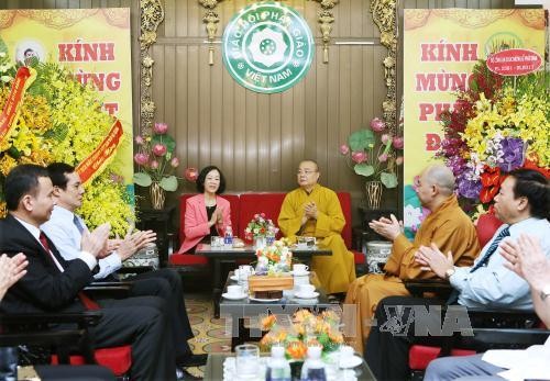 Buddha’s birthday celebrated in Quan Su pagoda - ảnh 1