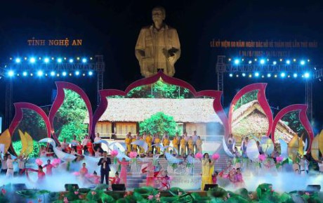 60th anniversary of President Ho Chi Minh’s first return to homeland - ảnh 1