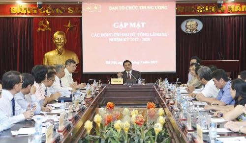 Vietnamese diplomats urged to promote friendship with other countries  - ảnh 1