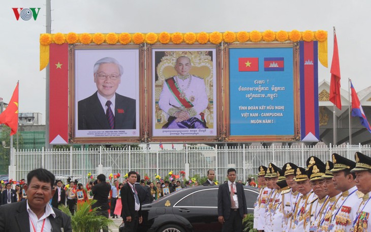 Cambodian media spotlight Party leader’s visit - ảnh 1