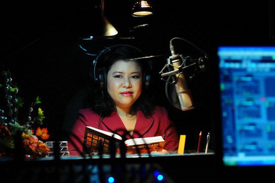 Disabled woman establishes first audio library for the blind - ảnh 1