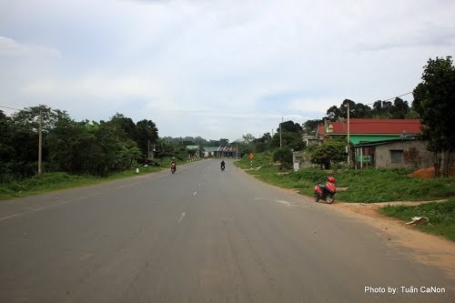 National Route 9 symbolizes Vietnam-Laos friendship - ảnh 1