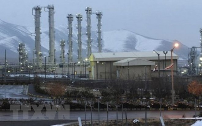 Iran moves toward enriching nuclear fuel - ảnh 1