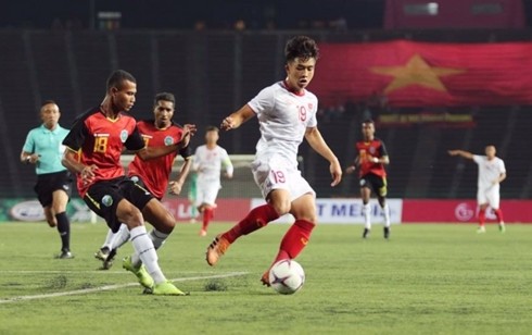 AFF U22 Championship: Vietnam atop Group A entering semi-finals - ảnh 1