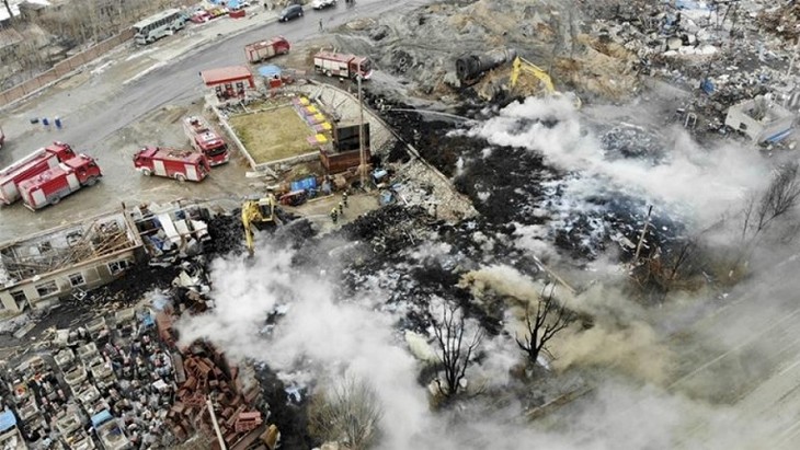 At least 44 killed in China’s chemical plant explosion  - ảnh 1