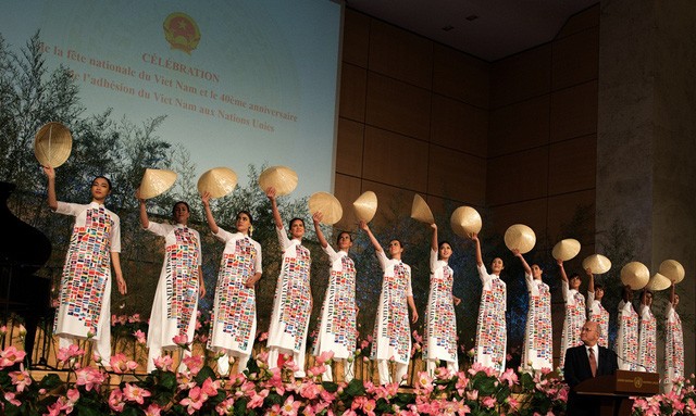 Overseas Vietnamese preserve traditional culture  - ảnh 2