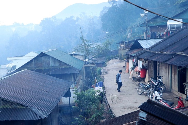 Early New Year celebrations of Ha Nhi ethnic people in northern Vietnam - ảnh 2