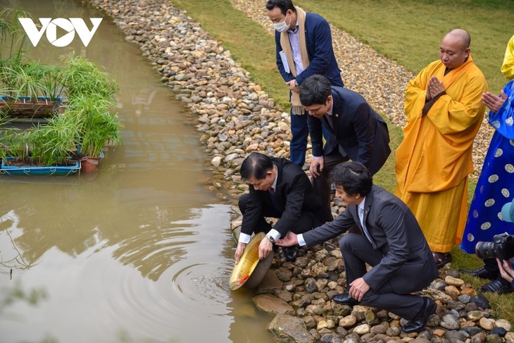 Thang Long relic site sees reenactment of traditional Tet rituals - ảnh 4