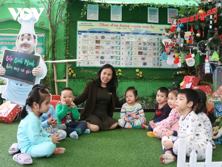 Kindergarten teacher’s initiatives help disabled children better integrate into school environment   - ảnh 1