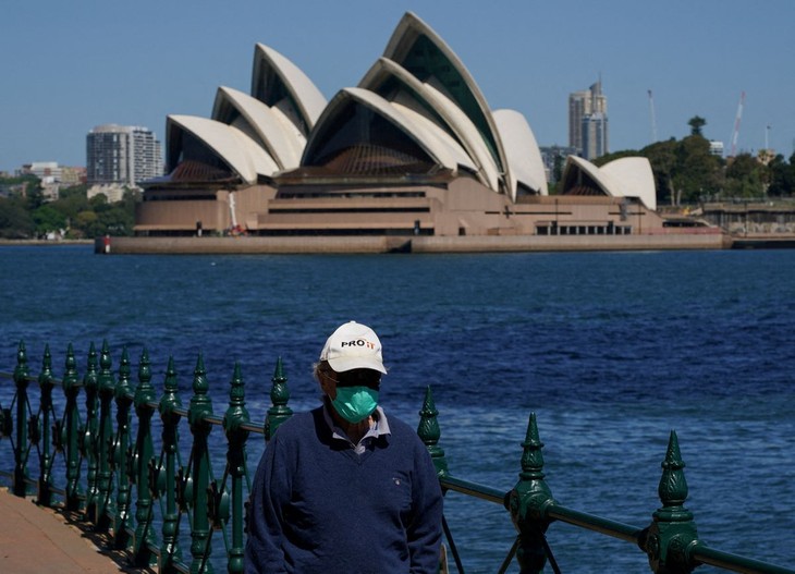 'Fortress Australia' to welcome tourists for first time under COVID  - ảnh 1