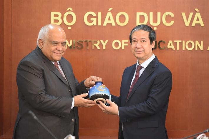 Vietnam boosts international cooperation in education and training - ảnh 1