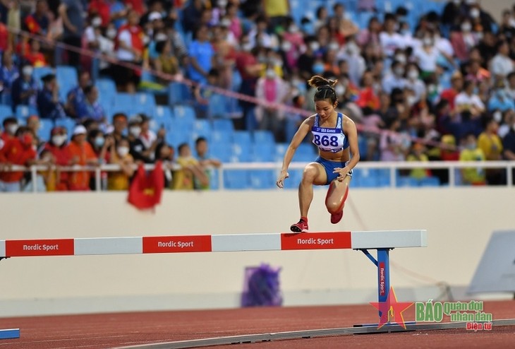 Gold-medal runner named among SEA Games 31’s top athletes - ảnh 2