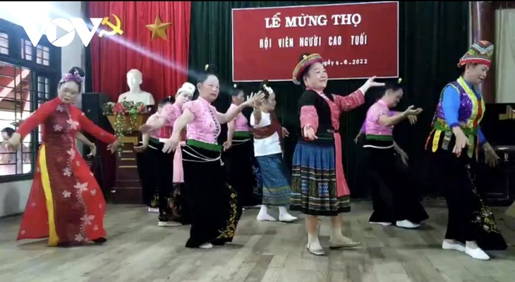 Thai family preserves traditional cultural values  - ảnh 1