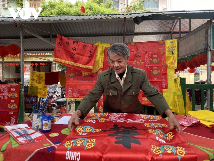 Custom of hanging banners of Tay, Nung ethnic people  - ảnh 2