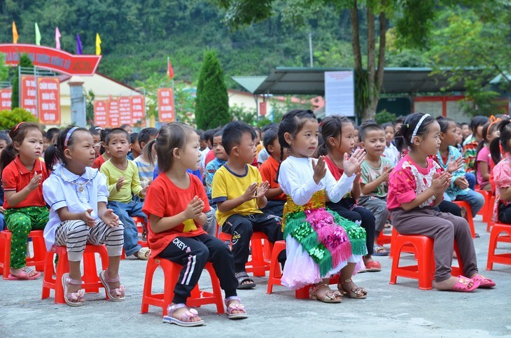 Happy Mid-Autumn Festival in mountainous areas - ảnh 6