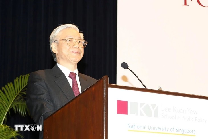 Singaporean scholar impressed by Party General Secretary's style, vision - ảnh 1