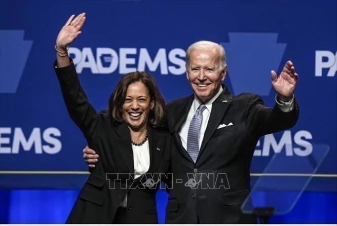 Harris, Biden to make first campaign trip together since switching candidacy - ảnh 1