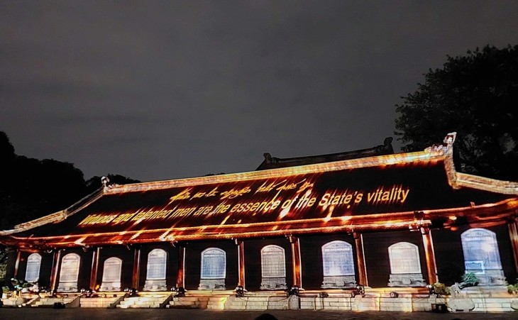 Temple of Literature’s history told through 3D mapping show - ảnh 1