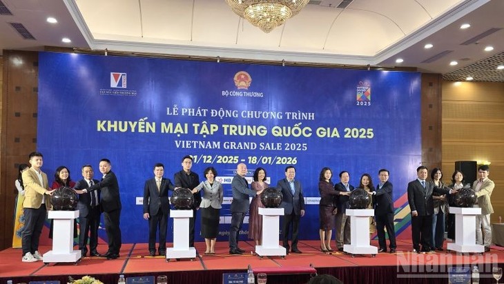 Vietnam Grand Sale 2025 opens year-end shopping season - ảnh 1
