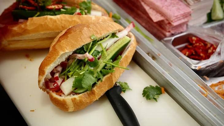 Australian media: Vietnamese banh mi has become part of culture - ảnh 1
