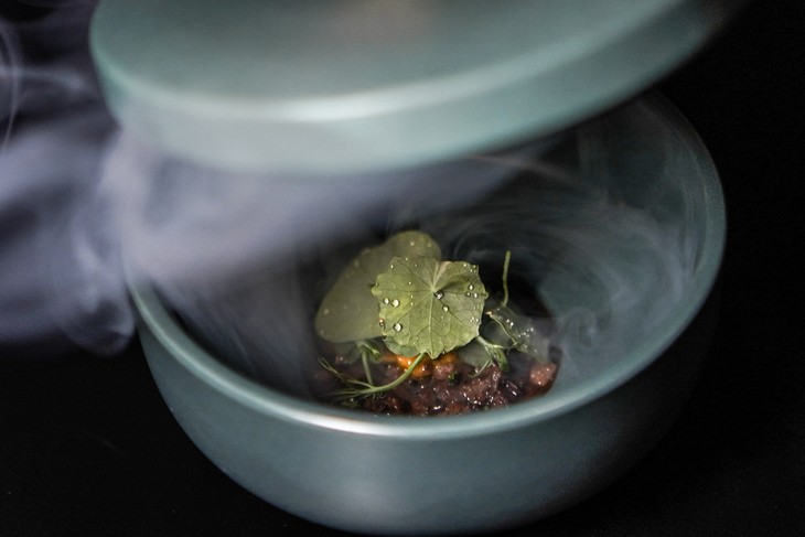 A fine dining expedition to Michelin-star excellence  - ảnh 3