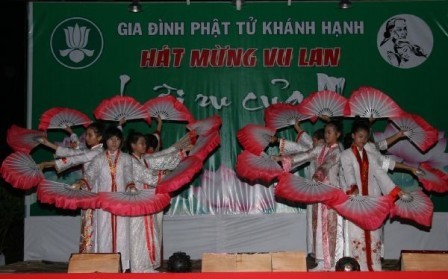 Triển lãm và biểu diễn nghệ thuật mừng lễ Vu lan với chủ đề 